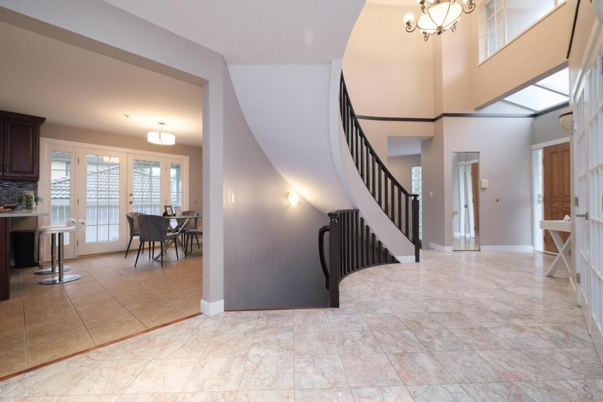 Spacious 4Br W Ensuites Mins To Downtown Yvr Ubc Vancouver Esterno foto