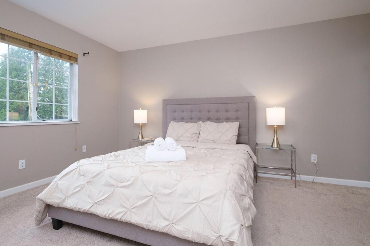 Spacious 4Br W Ensuites Mins To Downtown Yvr Ubc Vancouver Esterno foto